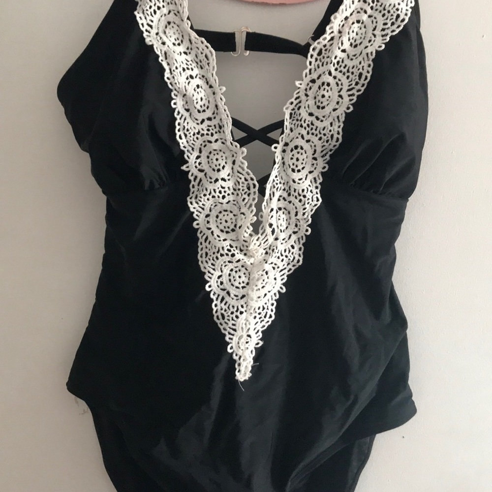 Medium 1 piece swimsuit, NWOT